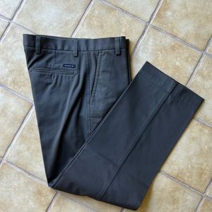 Dockers Signature Khaki, W32 L30, Olive color